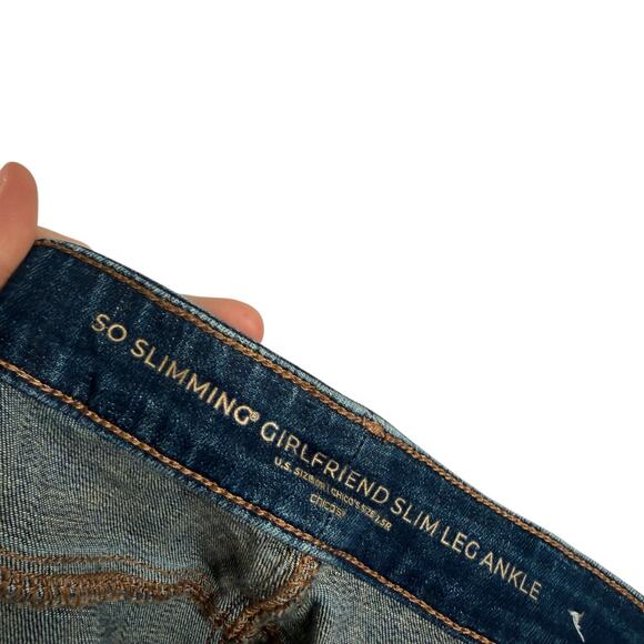 Chicos So Slimming Girlfriend Slim Leg Ankle Jeans Floral Beaded Women 1.5 US 10 - Picture 4 of 7